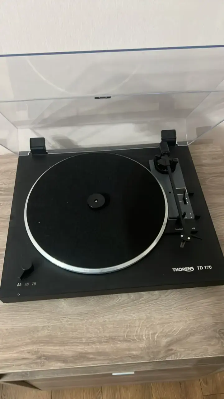 Tocadiscos Thorens TD 170 con cubierta - 2