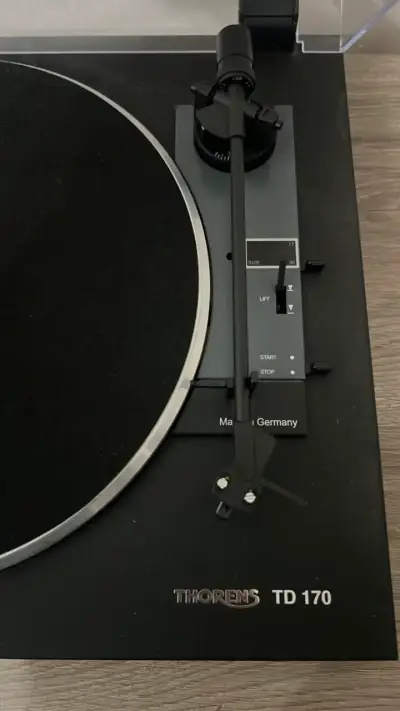Tocadiscos Thorens TD 170 con cubierta - miniatura 3