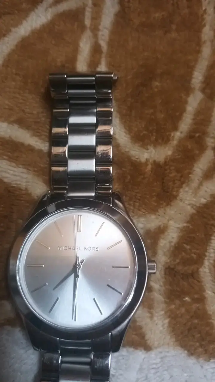 Reloj Michael Kors de acero inoxidable - 1