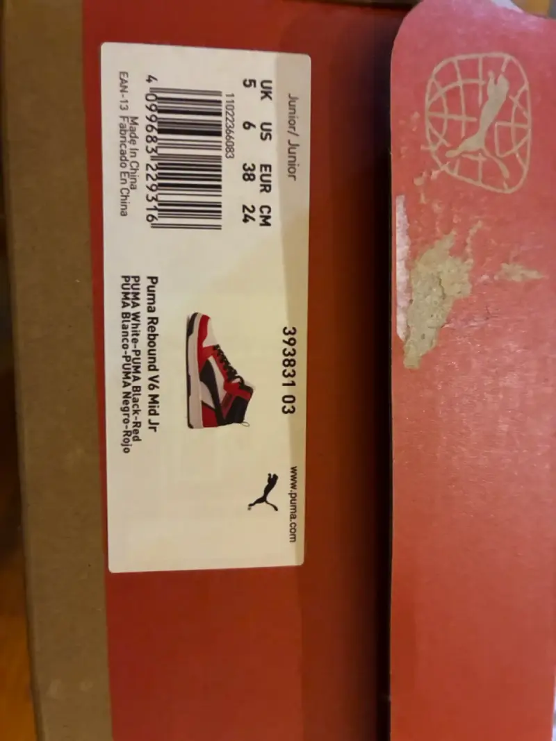 Zapatillas deportivas Puma blancas y rojas - 2