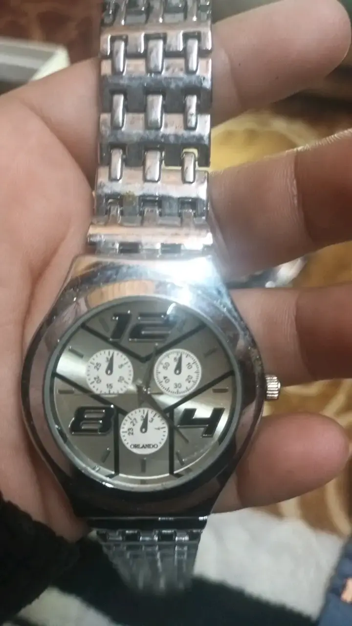 Reloj de pulsera plateado Orlando