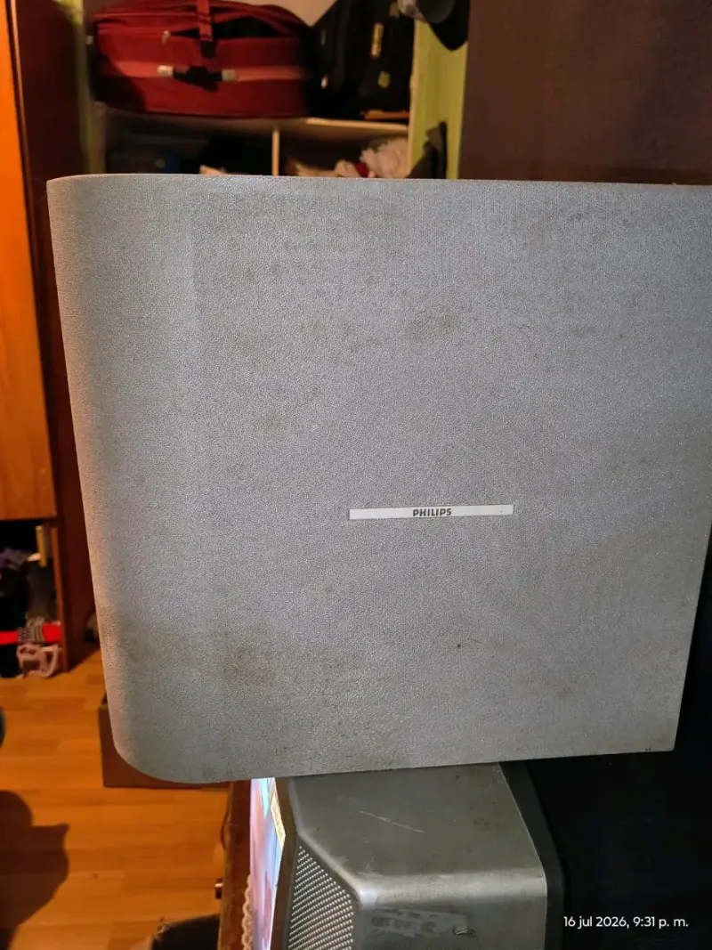 Sistema de sonido Philips con parlantes y subwoofer - 4