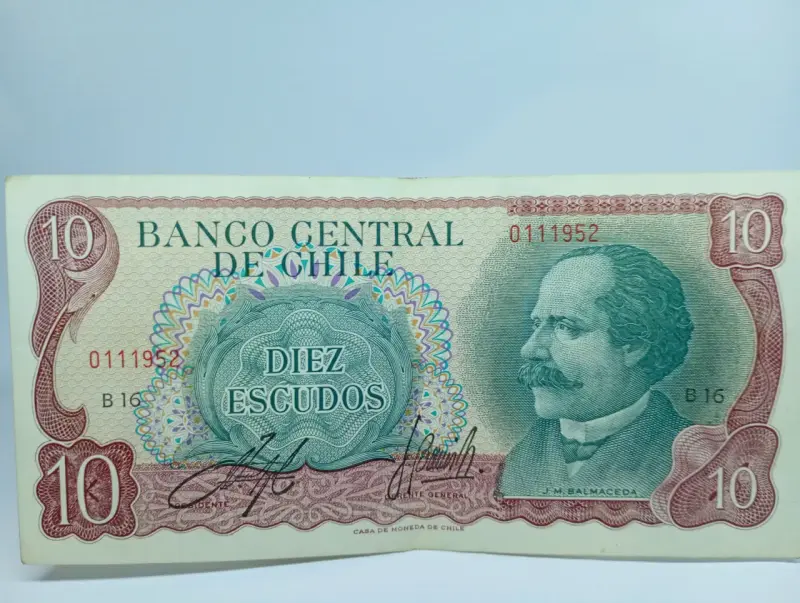Varios Billetes Antiguos de chile 4 x 10.000 - 4