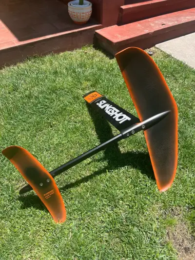 Hydrofoil Slingshot para deportes acuáticos - miniatura 1