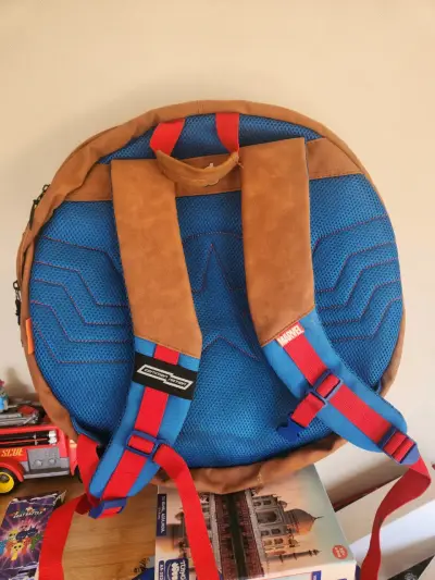 Mochila Escudo de Capitán América - miniatura 2