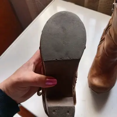 Botines de cuero marrón con tacón alto - miniatura 3
