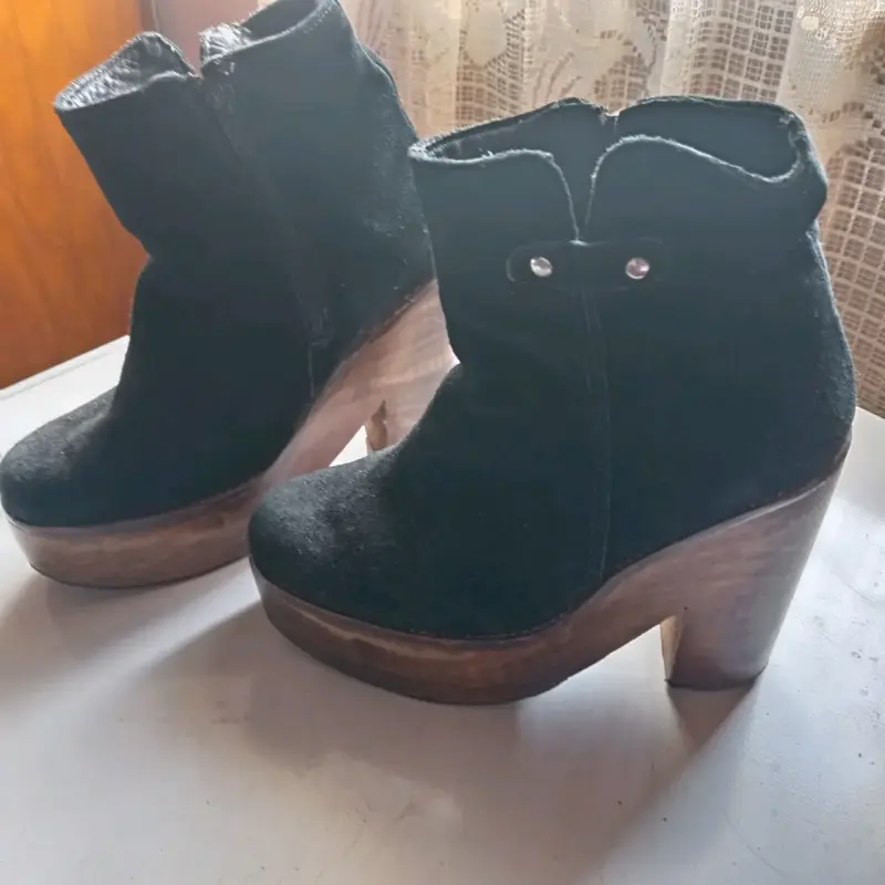 Botines de tacón alto negros de gamuza - 1