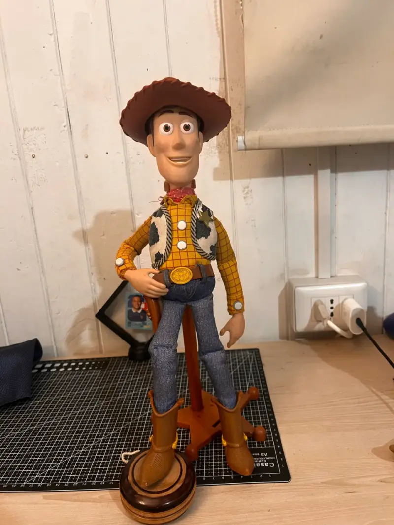 Figura de acción Woody Toy Story - 5