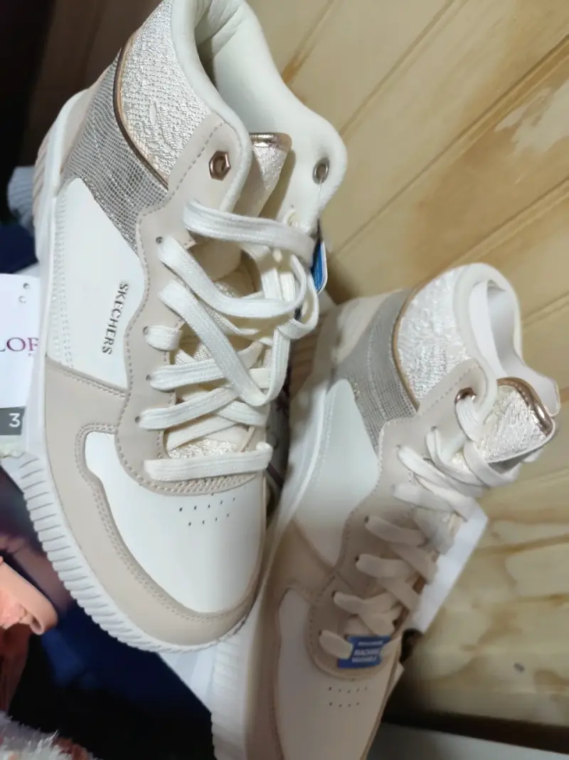 Zapatillas deportivas blancas Skechers para mujer - 1