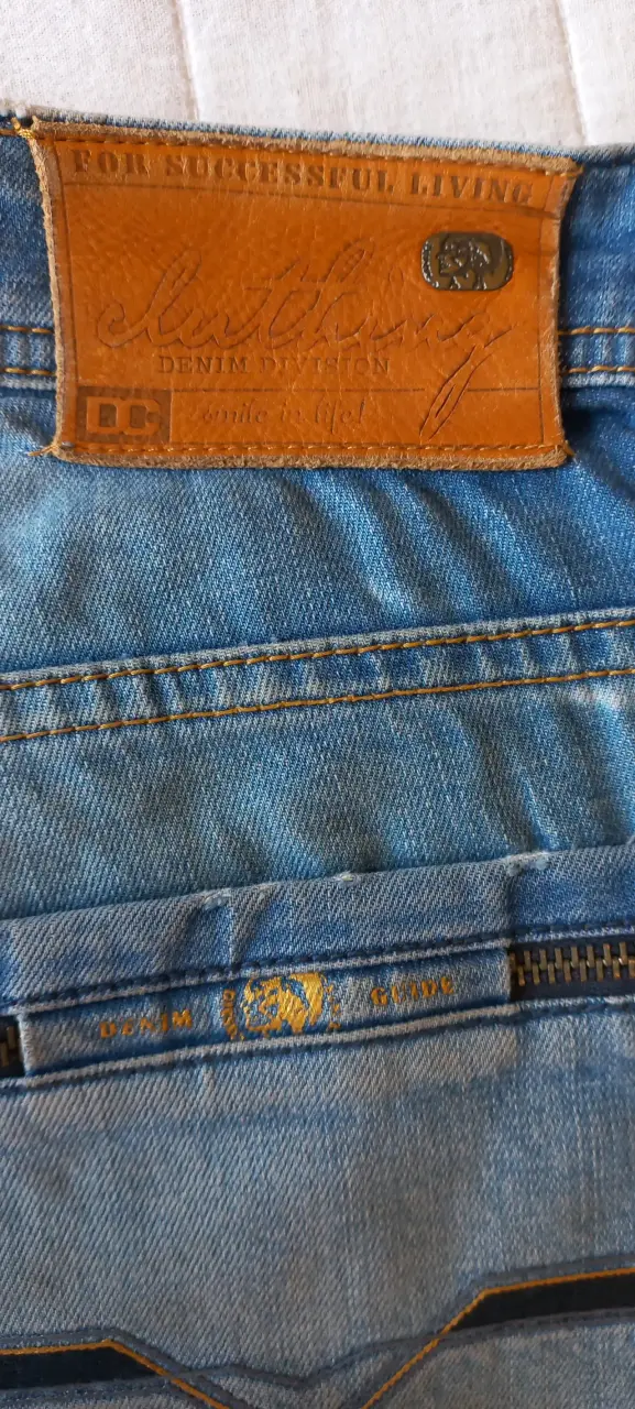 Jeans hombre Diesel,desgastados talla 42 - 3
