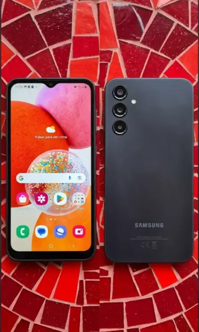 Smartphone Samsung Galaxy A14 en buen estado - miniatura 1