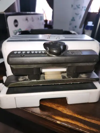 Encuadernadora manual de documentos A4 - miniatura 4