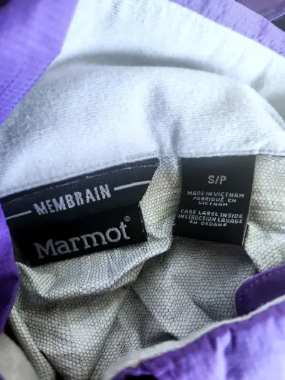 Chaqueta impermeable morada Marmot para mujer - miniatura 3