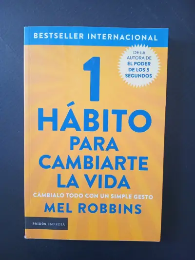 Libro '1 Hábito para Cambiarte la Vida' de Mel Robbins - miniatura 1