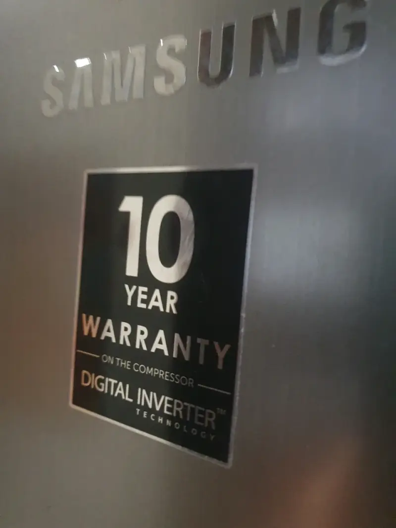 Refrigerador Samsung Side by Side con dispensador de agua - 2