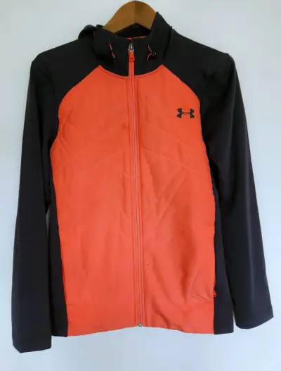 Chaqueta deportiva Under Armour naranja y negra - miniatura 1