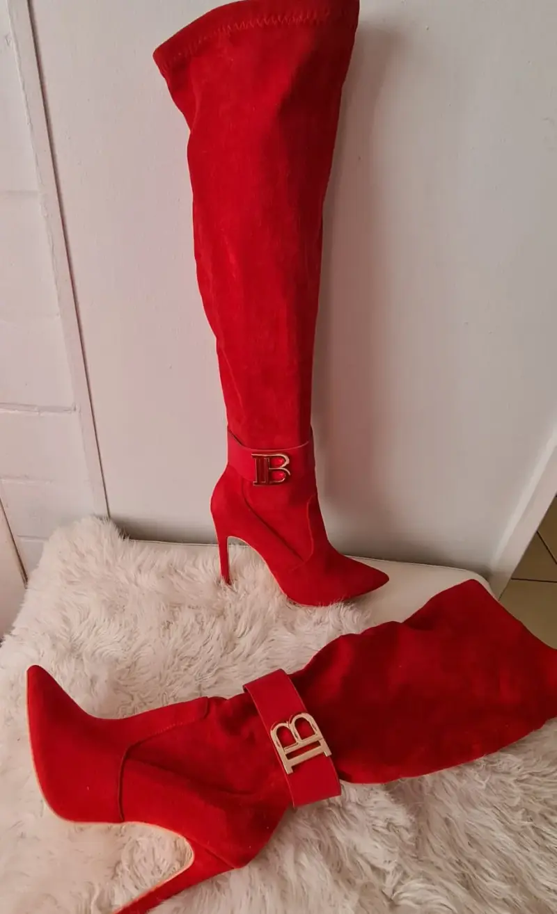 Botas altas de tacón animal print y rojas - 2