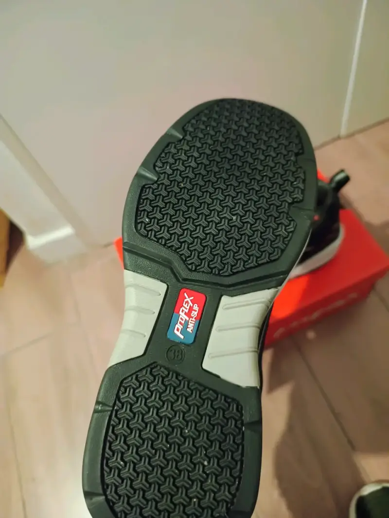 Zapatillas De Seguridad Negras Proflex Nuevas - 4