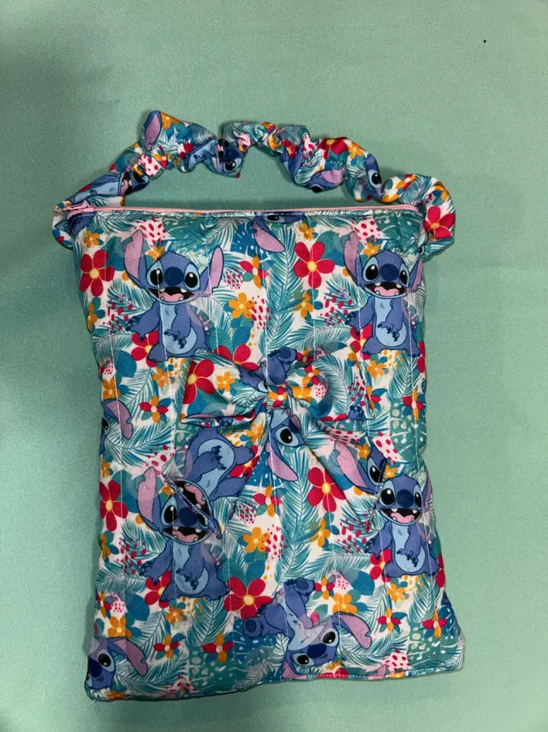 Bolso acolchado con diseño de Stitch