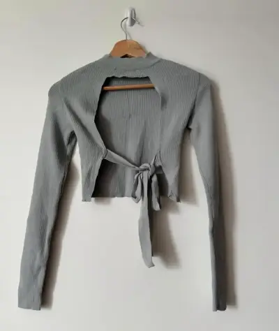 Polera manga larga gris con amarre ZARA - miniatura 2