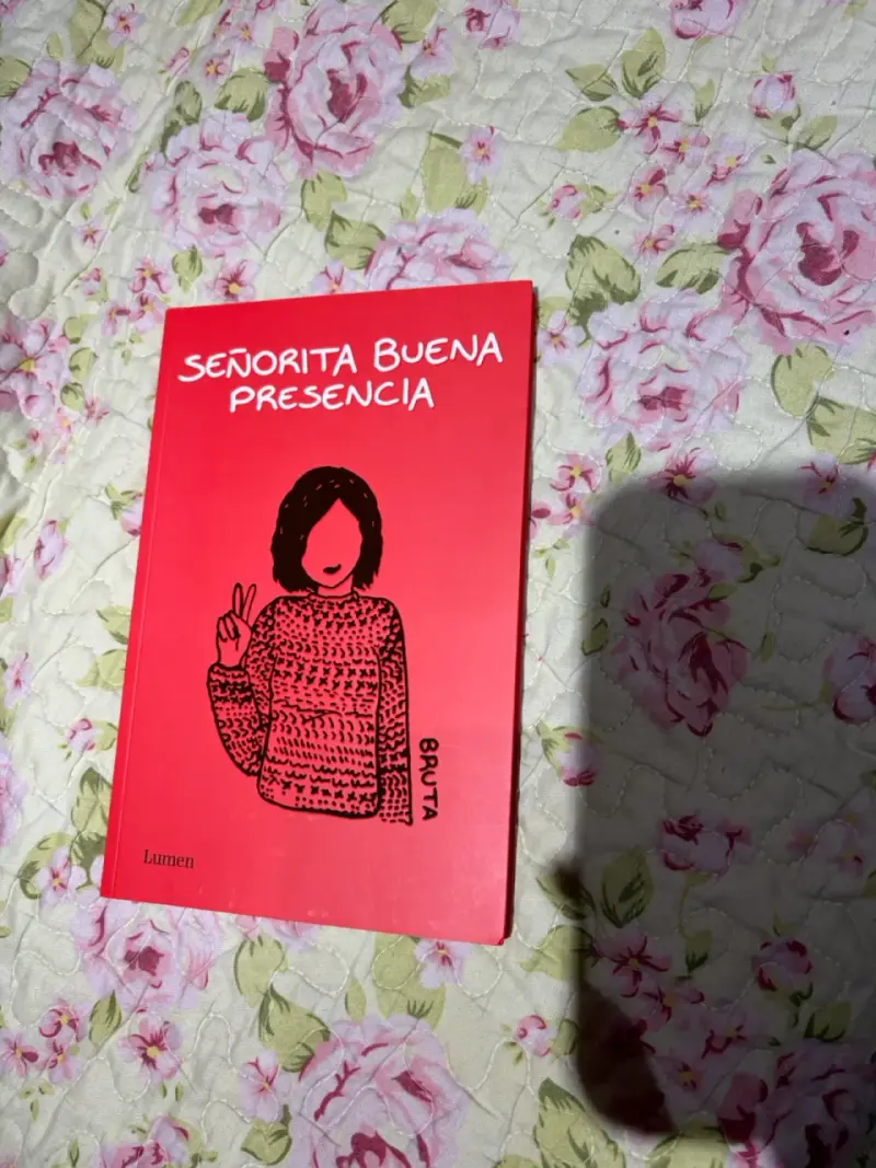 Libro 'Señorita Buena Presencia' de Bruta - 1
