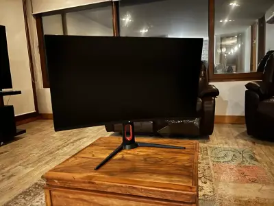 Monitor curvo para gaming - miniatura 1