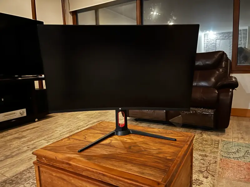 Monitor curvo para gaming - 2