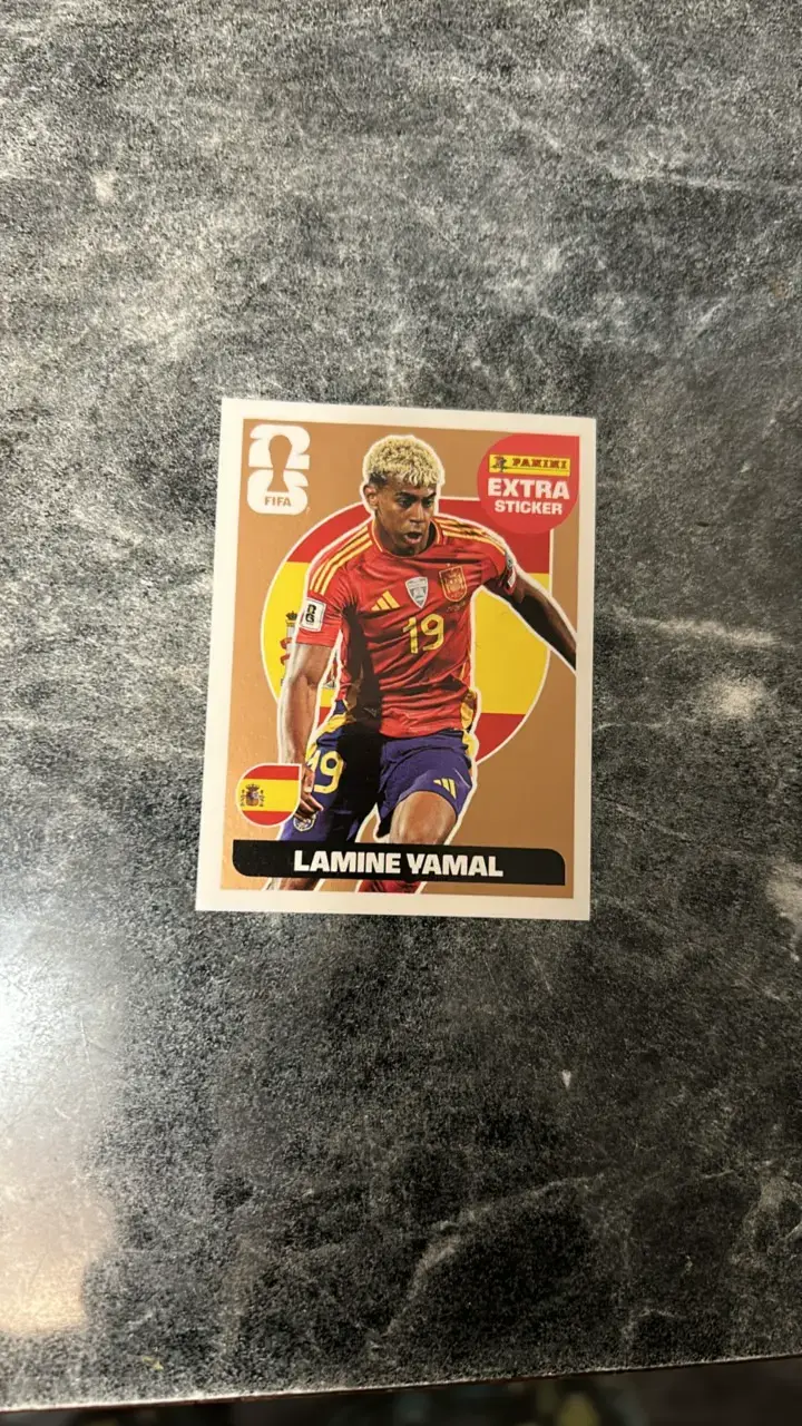 Lámina Panini FIFA Lamine Yamal Extra