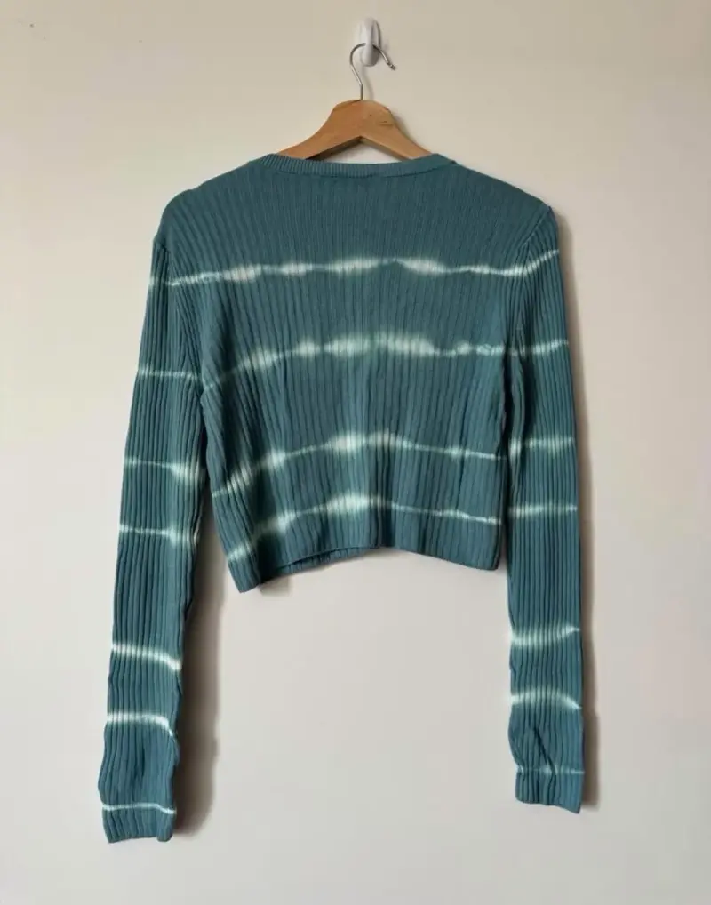 Cardigan de punto azul con diseño tie-dye - 2