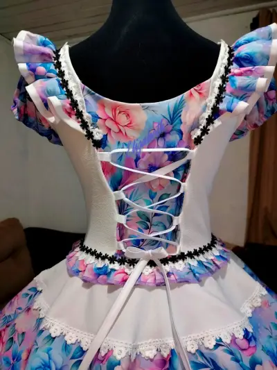 Vestido de huasa - miniatura 2