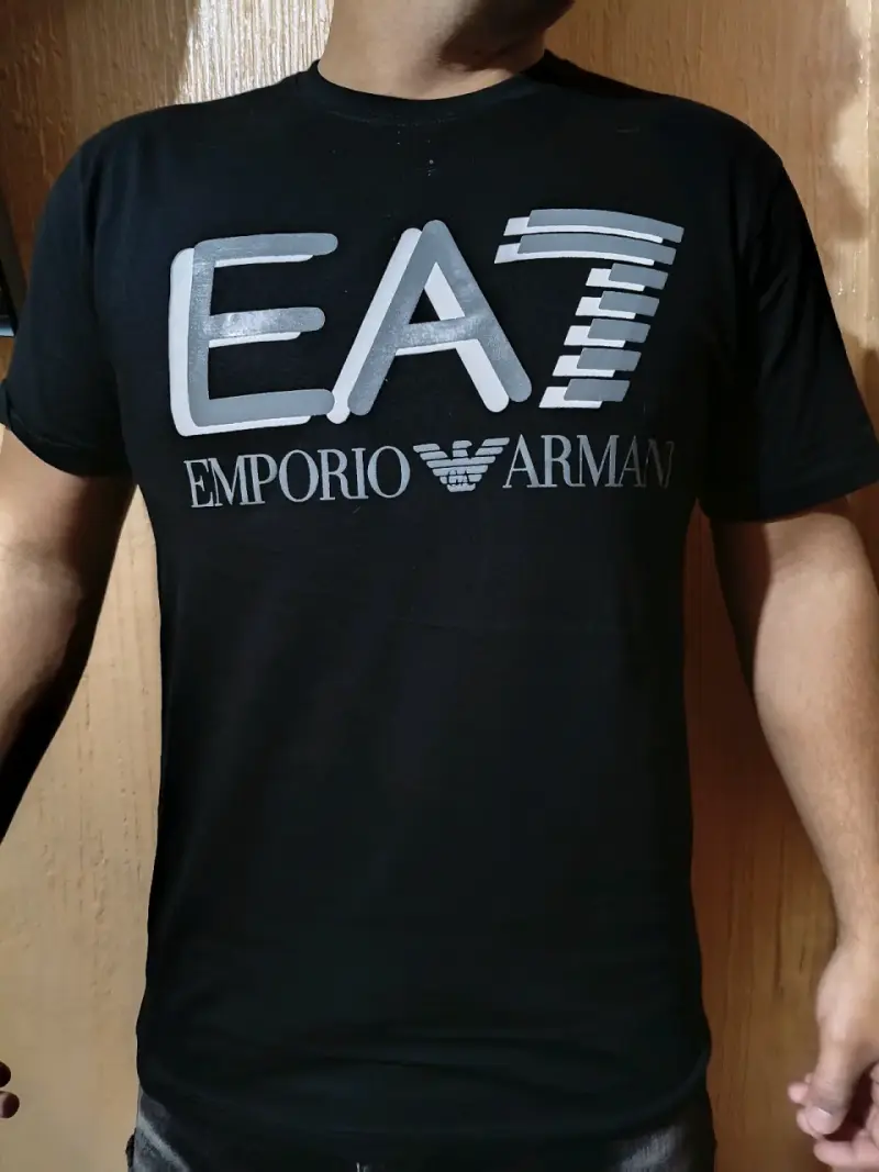 Polera negra Emporio Armani EA7 para hombre - 2
