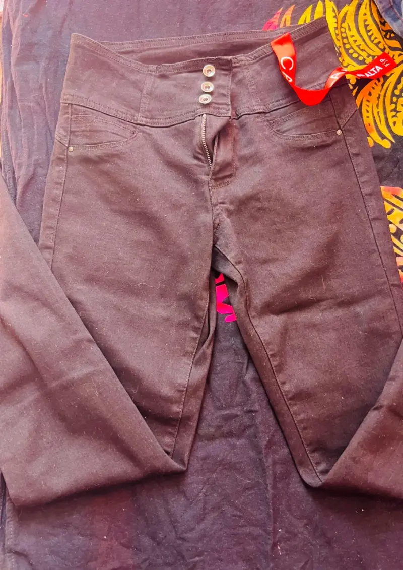 Pantalones, jens y faldas de mujer - 6