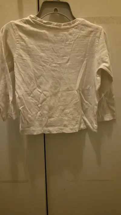 Polera manga larga blanca de niño con botones - miniatura 2