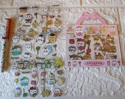 Maletita de Stickers Chiikawa con 3 láminas - miniatura 2