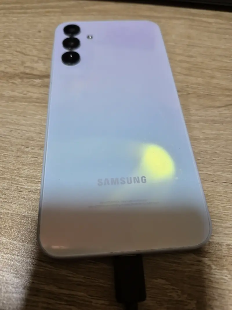 Samsung Galaxy A15 en excelente estado - 2