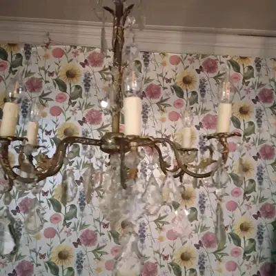 Lámpara de araña vintage con cristales decorativos - miniatura 3