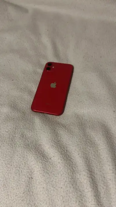 Iphone 11 Rojo con mica - miniatura 2