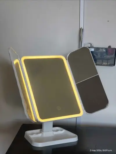 Espejo de tocador con luz triple - miniatura 3