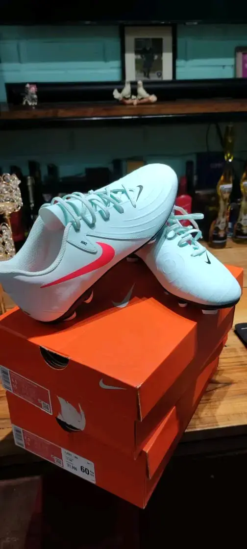 Zapatillas Nike Phantom GX II Club FG/MG Talla 42 - 2