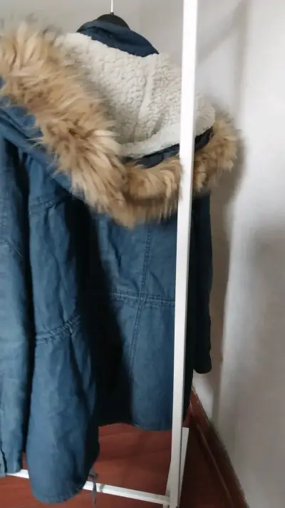 Chaqueta de mezclilla con forro de piel sintética - miniatura 3