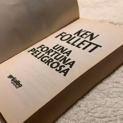 Libro 'Una Fortuna Peligrosa' de Ken Follett - miniatura 3