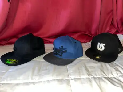 Set de tres gorras 20.000 - miniatura 2