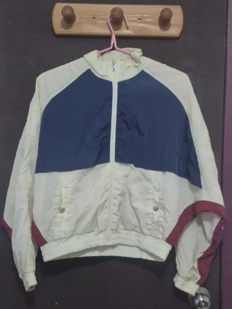 Chaqueta cortaviento vintage colorida - 2