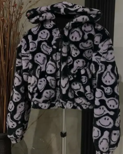 Chaqueta de felpa con diseño de caras sonrientes - miniatura 1