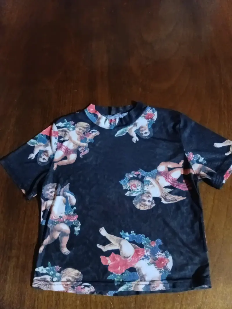 Polera estampada con ángeles para niña o adolesces - 1