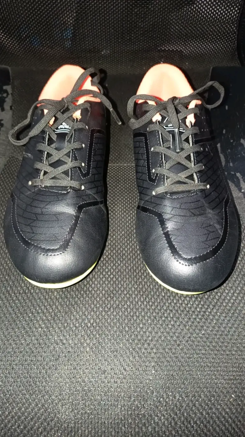 Zapatillas de fútbol - 1