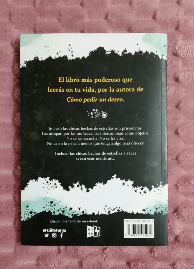 Libro Hecha de Estrellas - 2