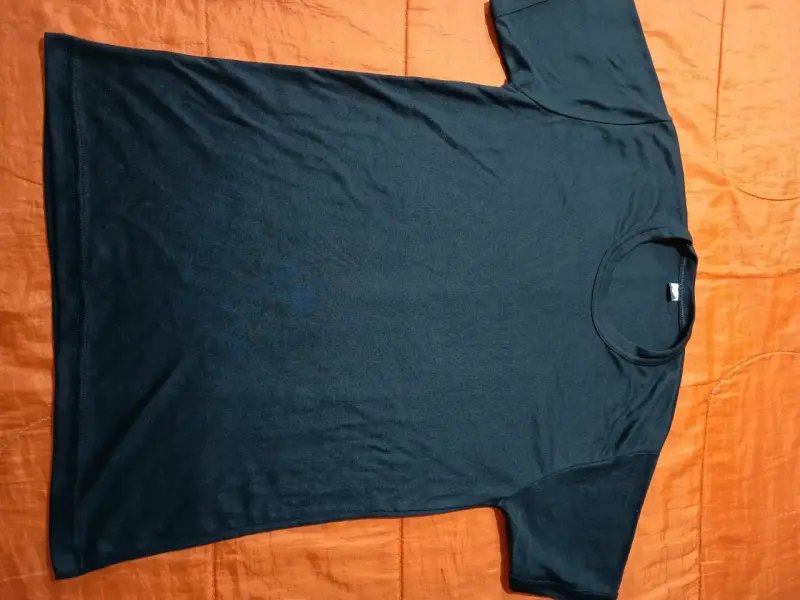 Polera negra básica - 1