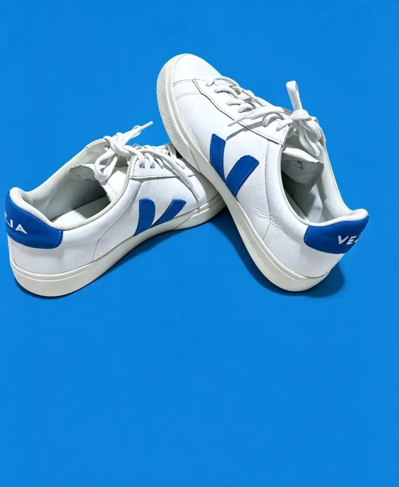 Zapatillas deportivas blancas y azules Veja - 1