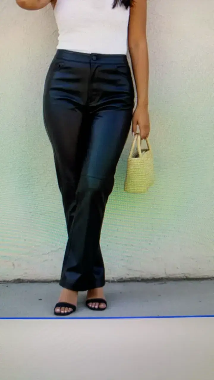Pantalones de cuero negro dama talla 40 forrados - 4